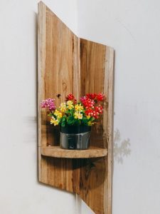 pallet corner shelf for tool shed organization